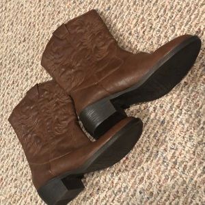 American eagle cowboy boots